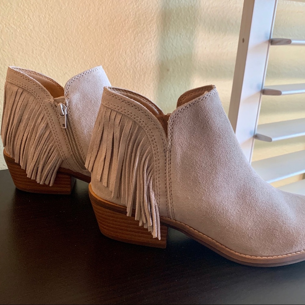 • [Lucky Brand] Suede Fringe Booties • - Picture 13 of 15